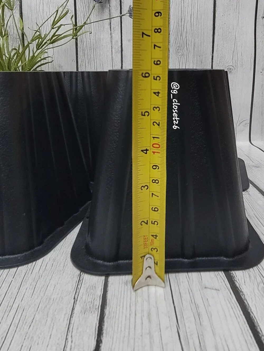 4 Rich Black Bed Risers — Matte Black